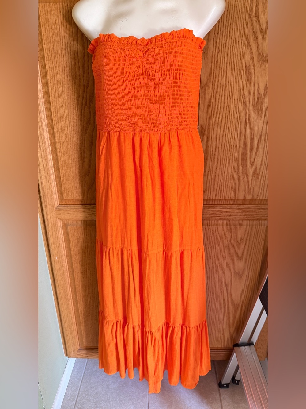 Love Tree bright Orange Strapless Smocked Tiered Maxi Dress Large Anthropologie